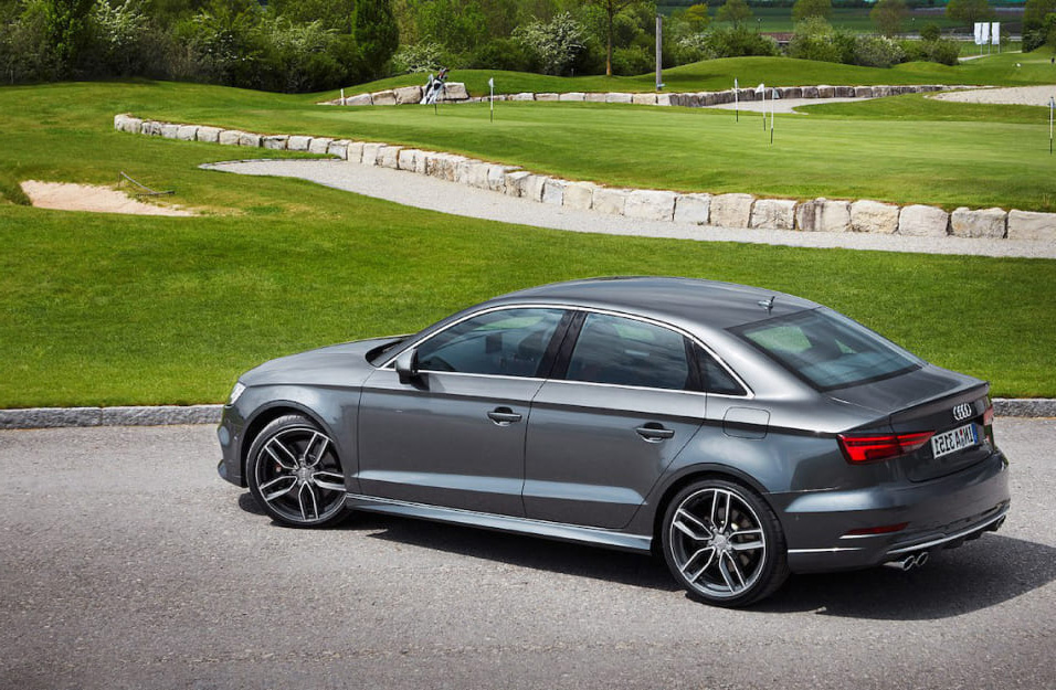 Замена аккумулятора Audi S3