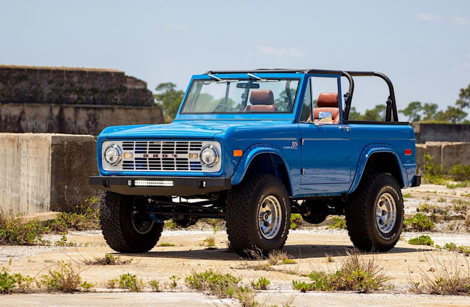 Замена аккумулятора Ford Bronco