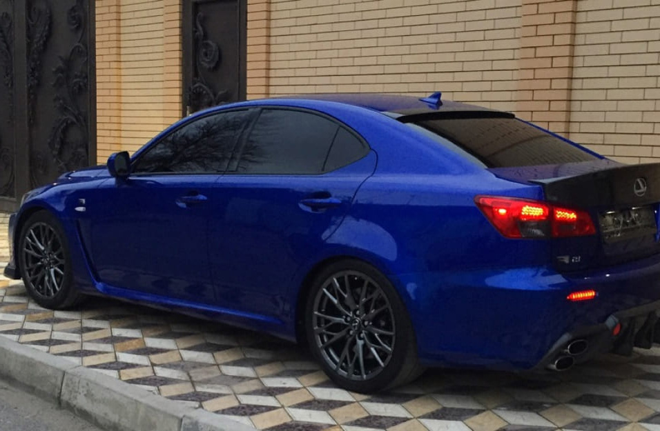 Замена аккумулятора Lexus Is-F