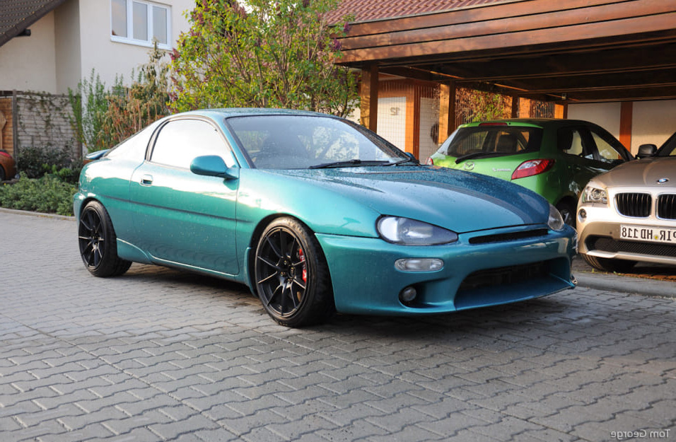 Замена аккумулятора Mazda Mx3