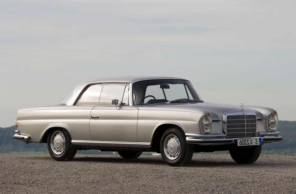 Замена аккумулятора Mercedes W111