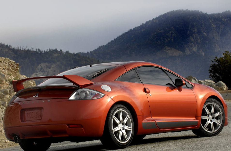 Замена аккумулятора Mitsubishi Eclipse