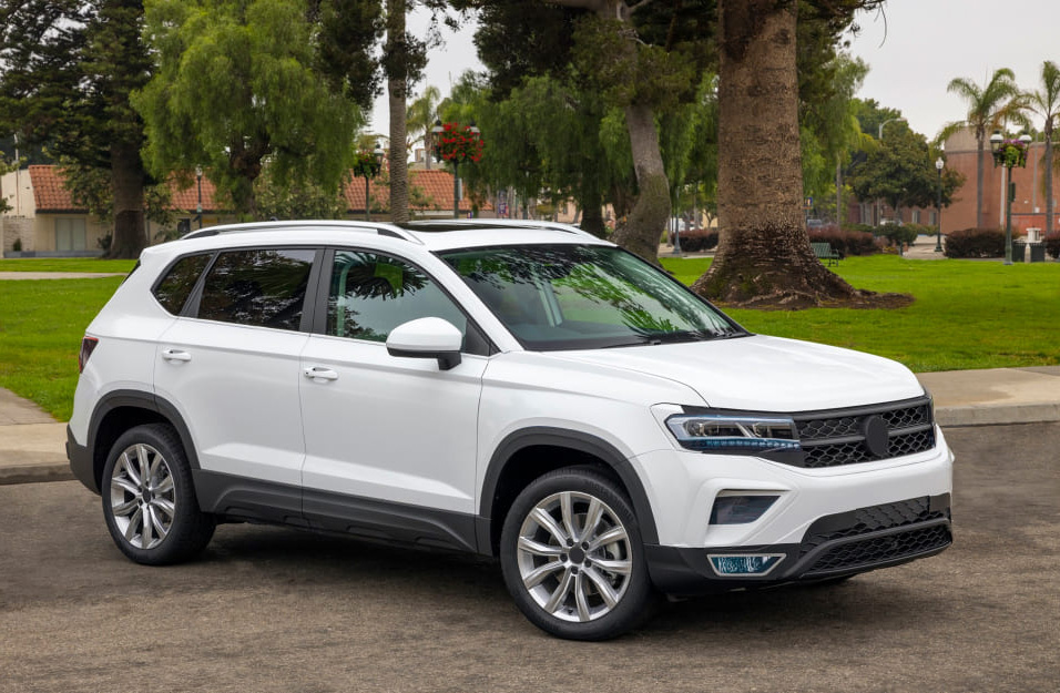 Замена аккумулятора Volkswagen Taos